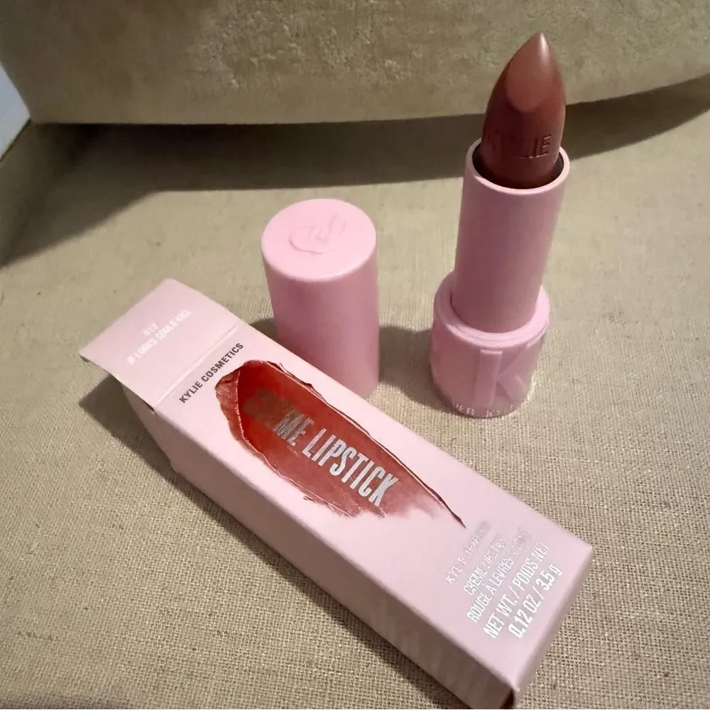 KYLIE JENNER CRÈME LIPSTICK “IF LOOKS COULD KILL” #613